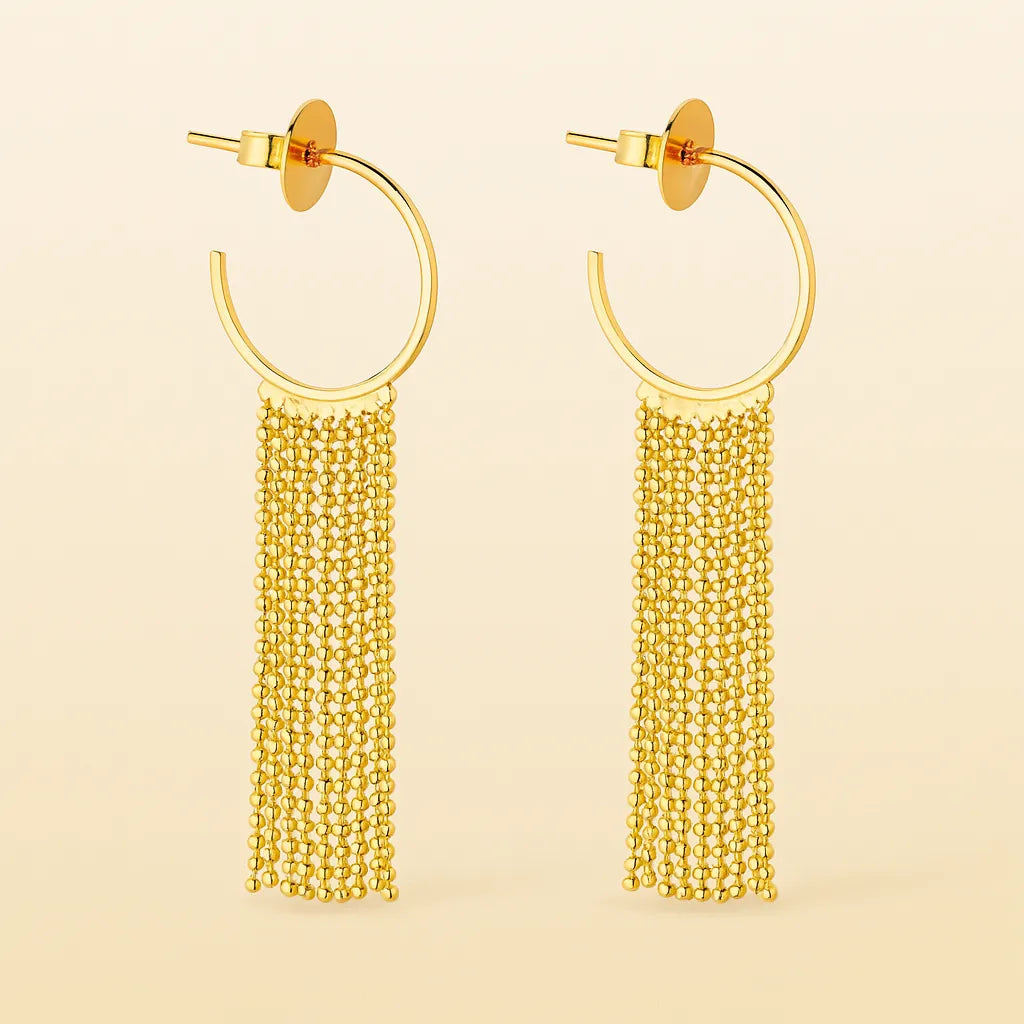 brinco-dourado-com-franja-em-movimento