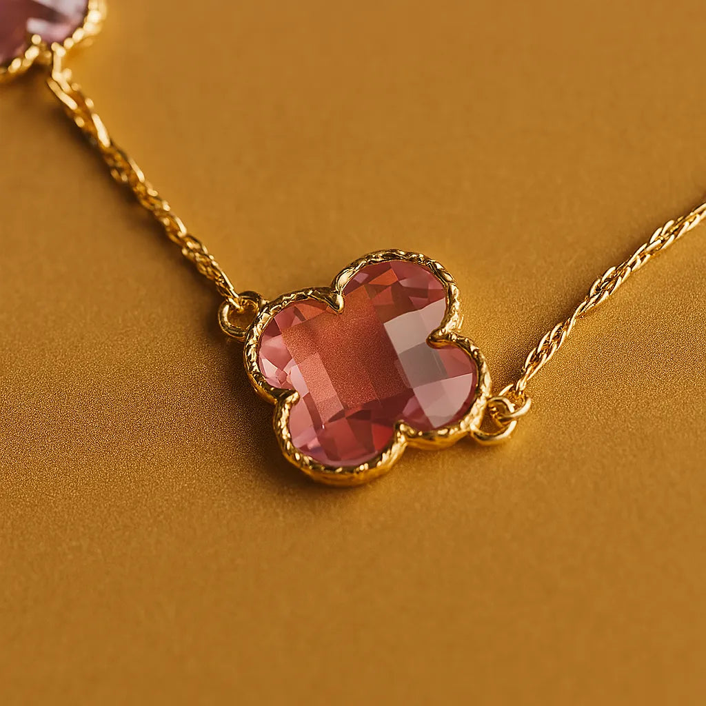 detalhe-colar-com-zirconia-rosa