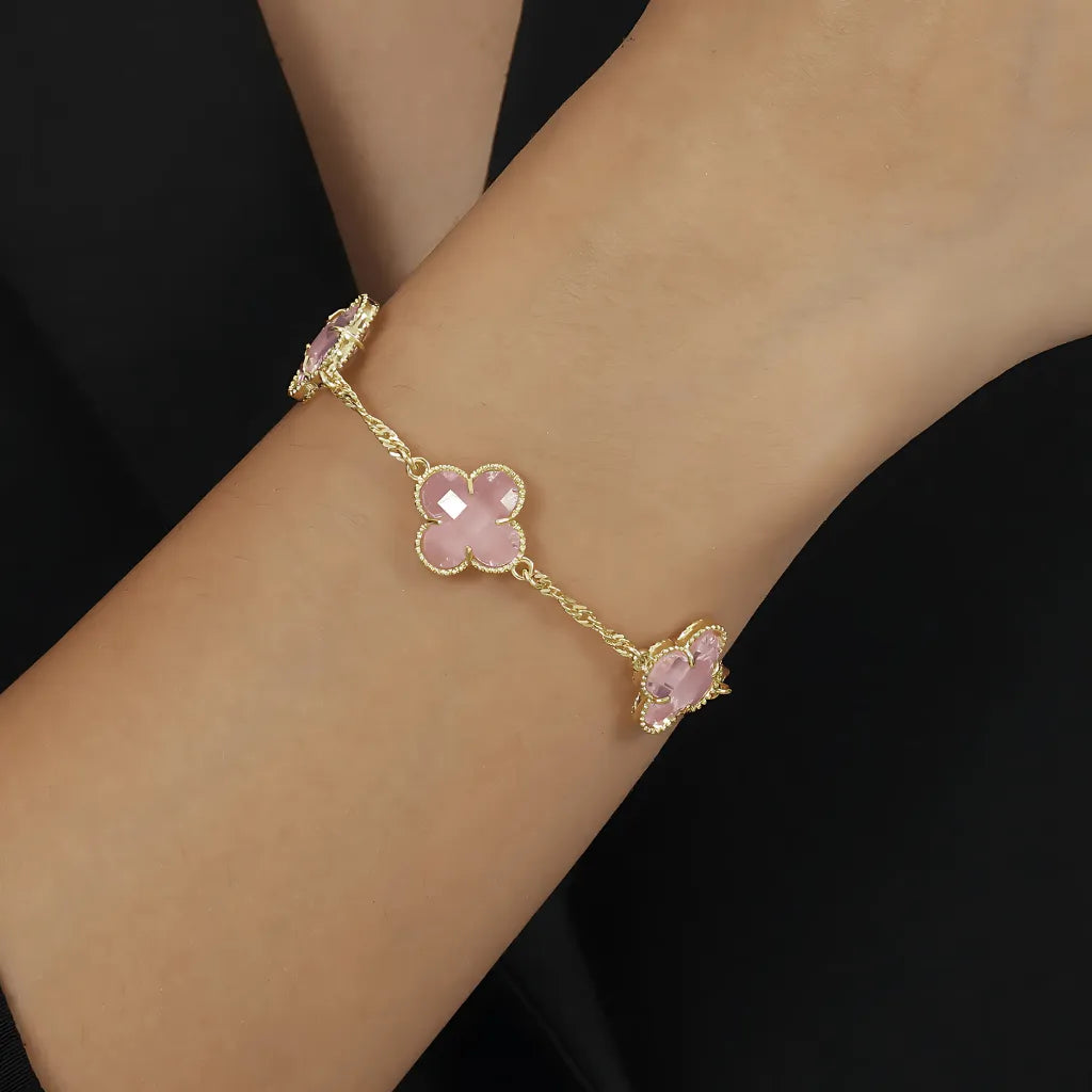 pulseira-dourada-24k-com-trevos-de-zirconia-rosa-feminina-3