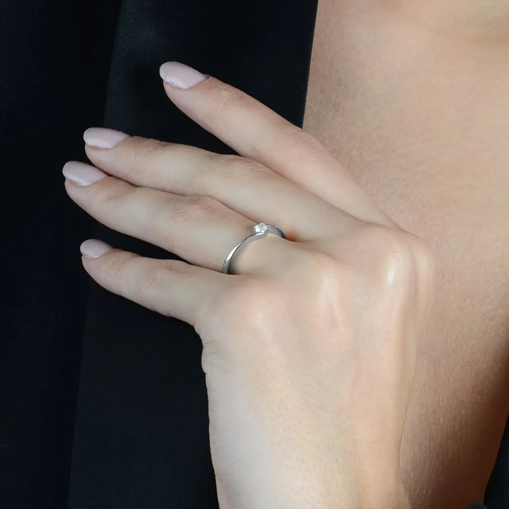 Anel-Prateado-24K-Solitario-Ponto-de-Luz-Zirconia-Zarelle-2