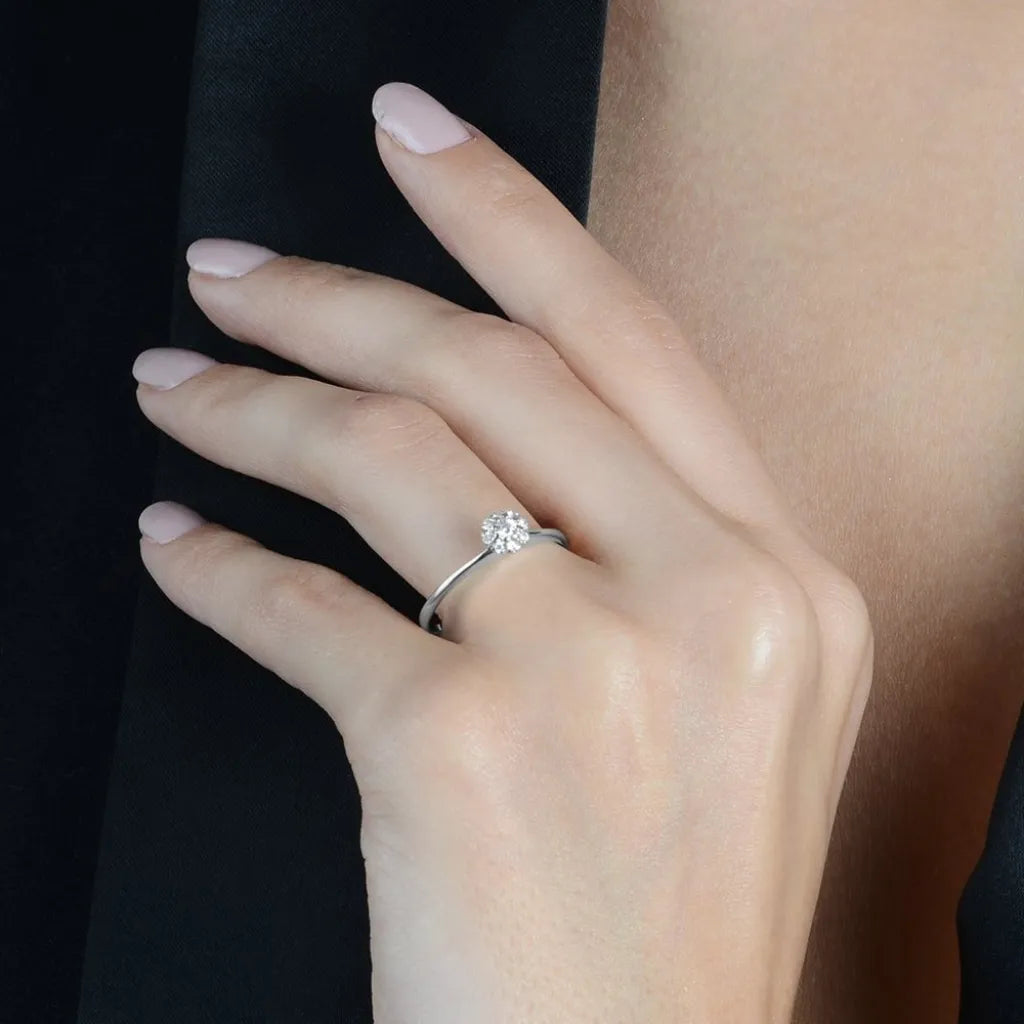 Anel-Prateado-24K-com-9-Zirconias-Zarelle-2