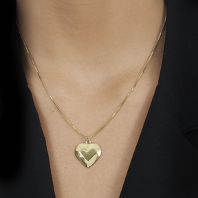 Colar-Dourado-24K-com-Pingente-Coracao-Geometrico-Zarelle-2