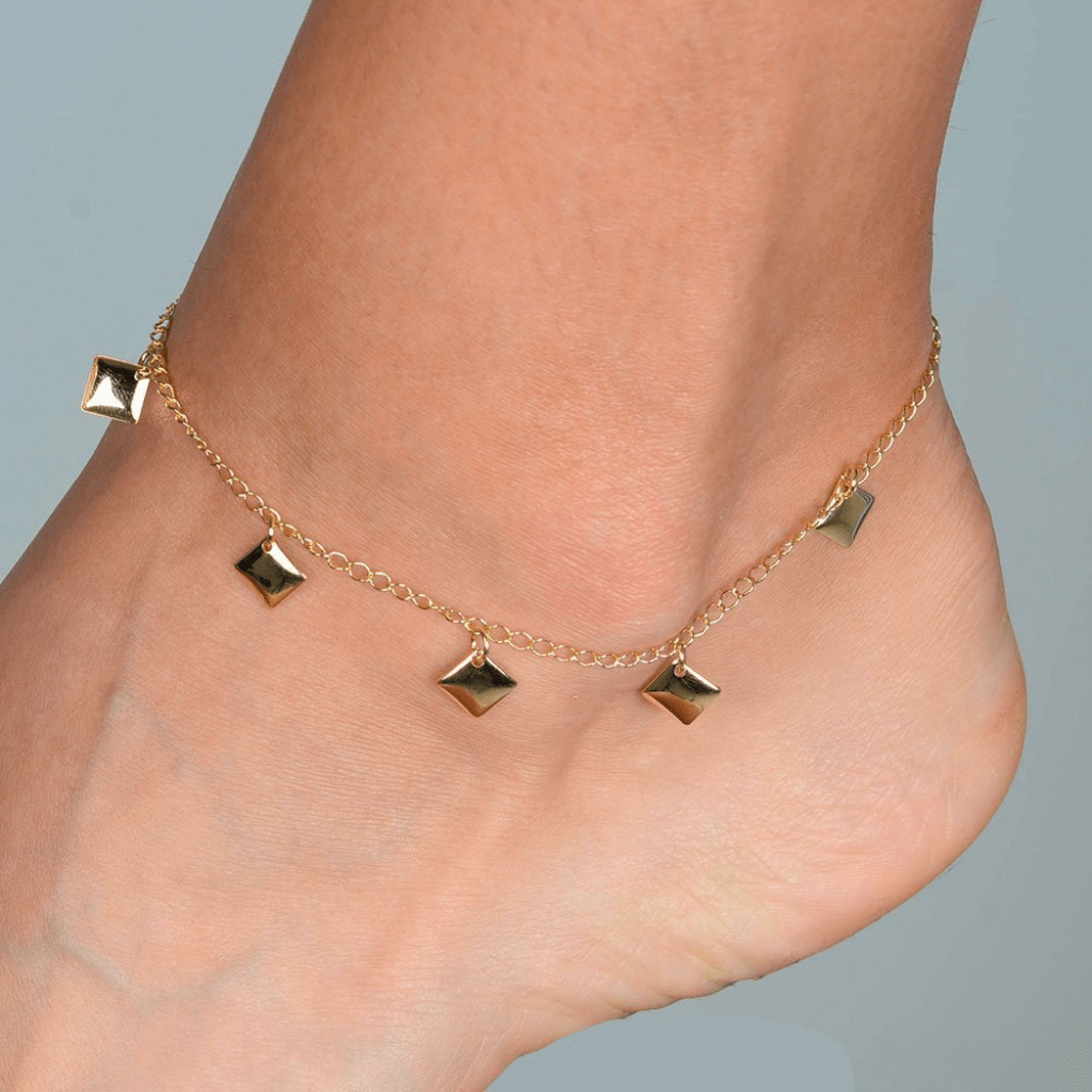 Tornozeleira-Dourada-24K-Chapas-Quadradas-Zarelle-2